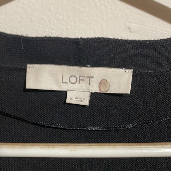 Loft open front, tie waist, v-neck tunic cardigan. Size small, black. - Picture 2 of 5